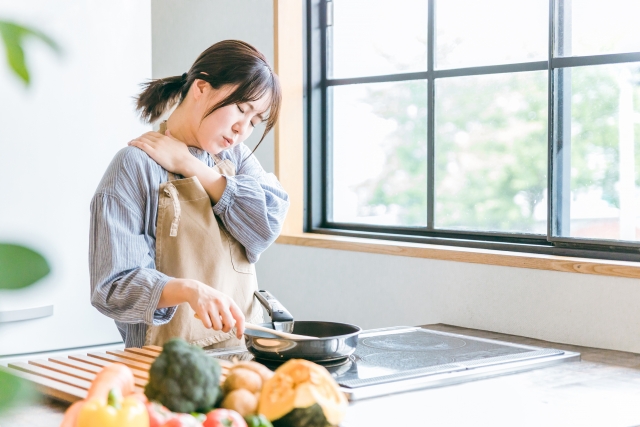 肩こりに悩む方のイメージ あさば整骨院 柏の葉店