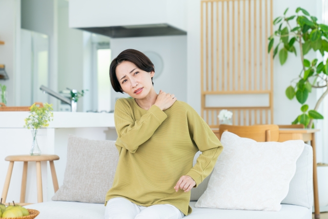 肩こりに悩む方のイメージ あさば整骨院 柏の葉店