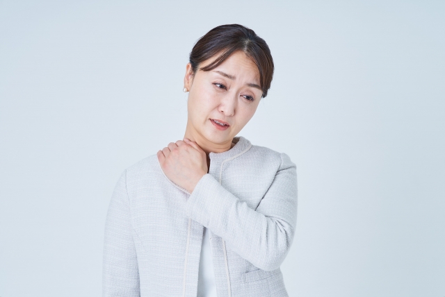 肩こりに悩む方のイメージ あさば整骨院 柏の葉店