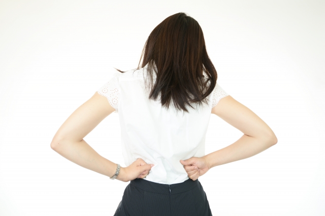 腰痛に悩む方のイメージ あさば整骨院 柏の葉店